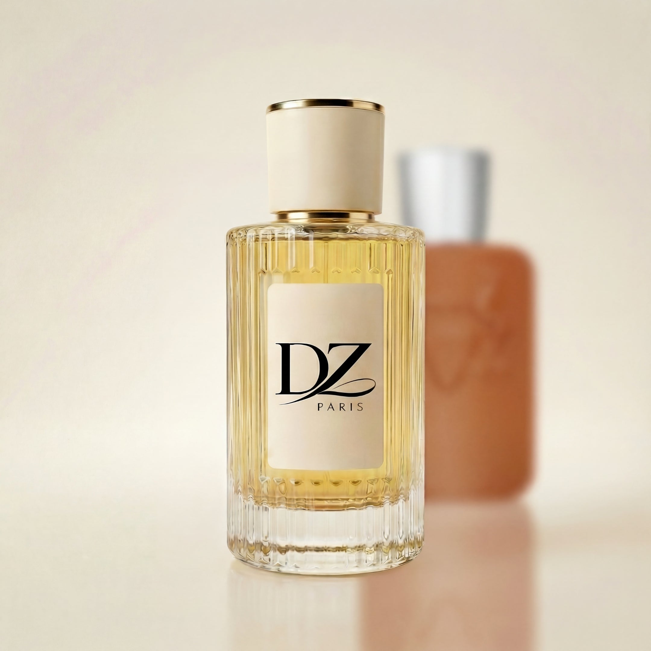 Eleganter Flakon des DZ U11 "Altairé" Extrait de Parfum mit 40% Duftkonzentration, stilvoll präsentiert.