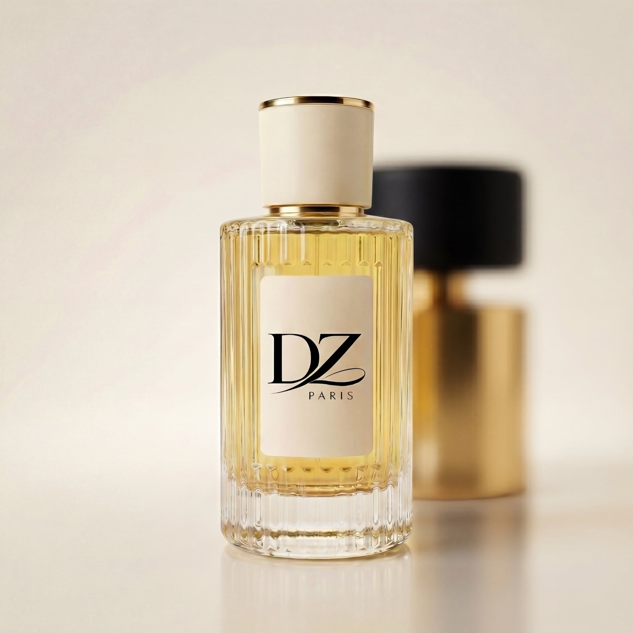 DZ Extrait de Parfum U51 "Kiria" in eleganter Flasche, Stillleben mit Flakon, stilvolle Duftpräsentation