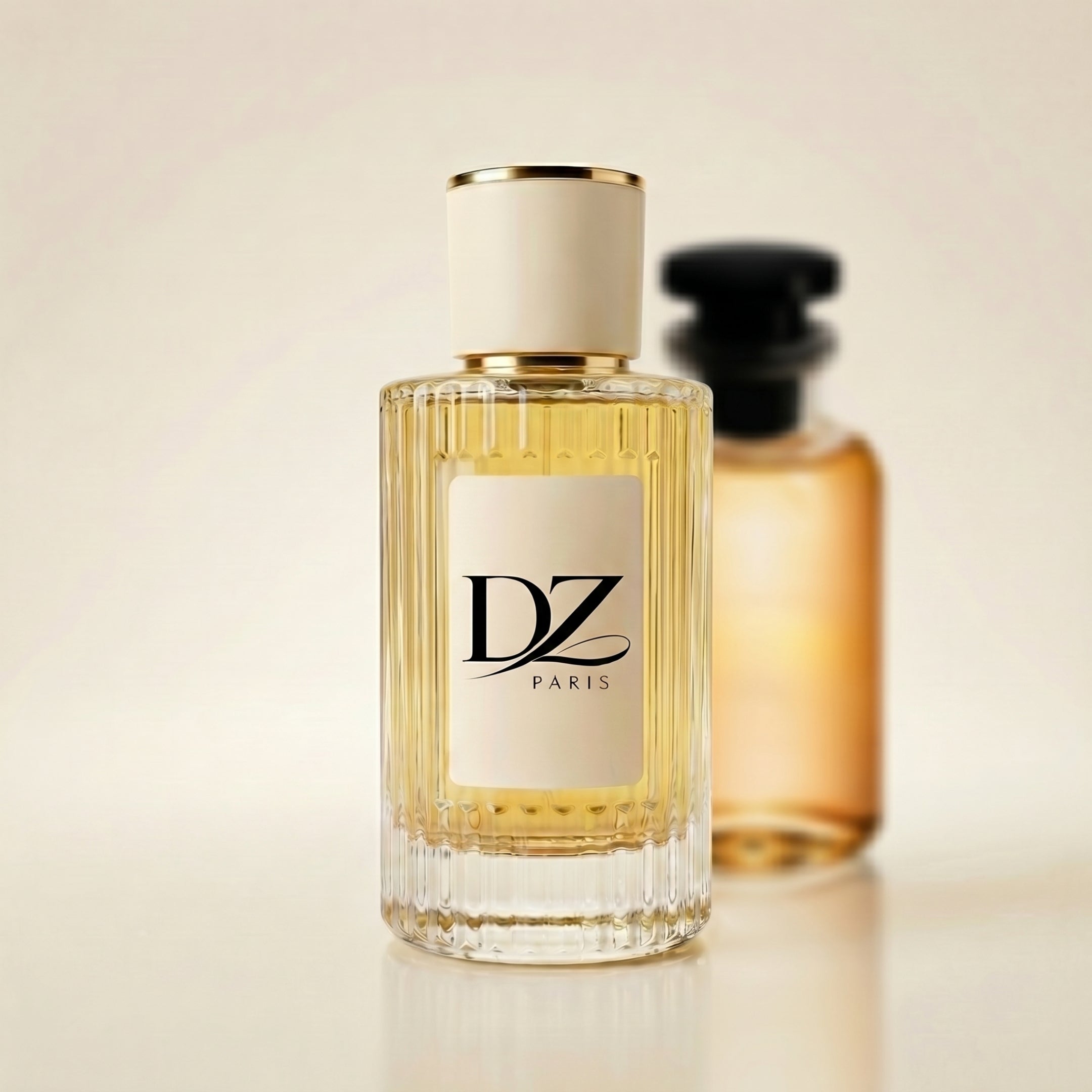 Flakon des DZ M127 "L’Immenso" Extrait de Parfum mit floralem Design und stilvoller Verpackung, Blick auf den Parfümflakon.