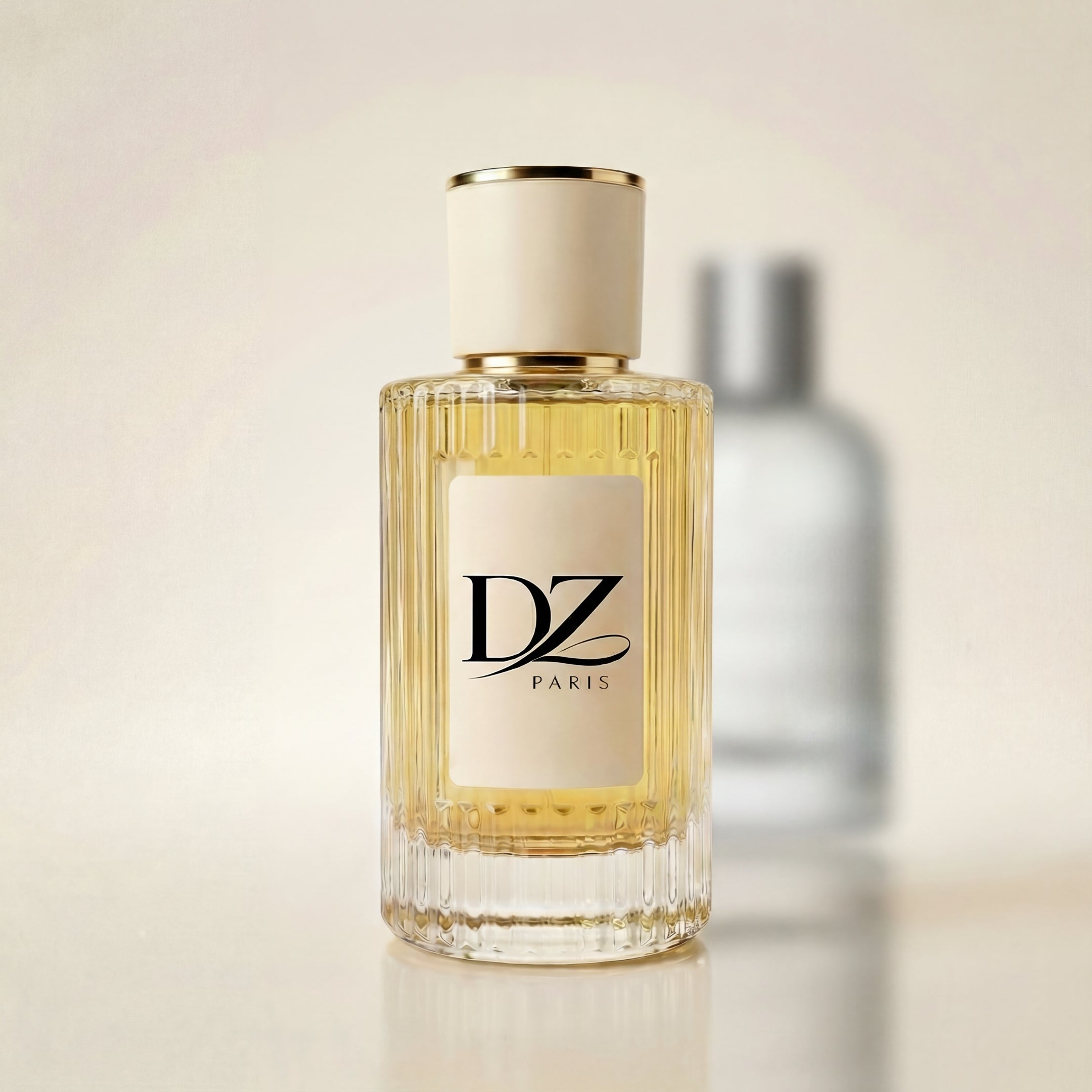 DZ U31 Rose Lumière Extrait de Parfum Flakon mit Rosenstillleben, elegantes Parfüm in stilvollem Design