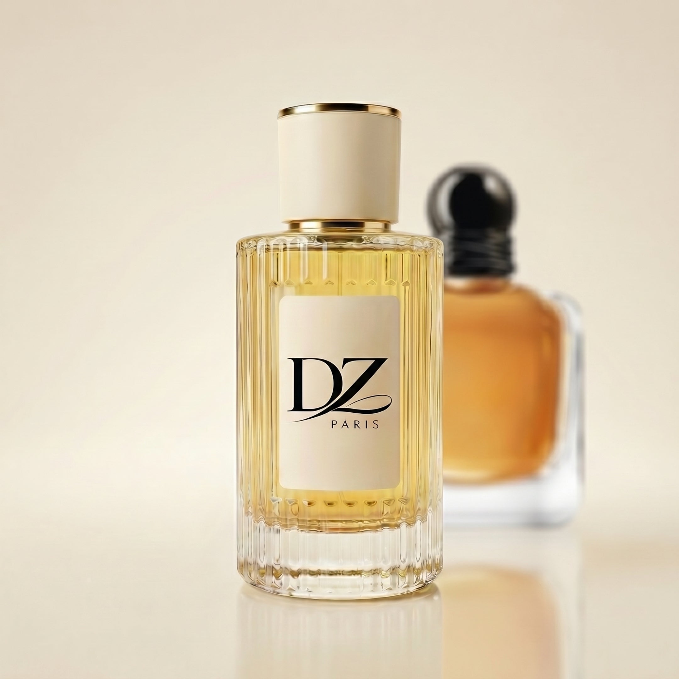 DZ M123 "Stronger Together" Parfum-Extrait mit stilvollem Flakon und floralem Stillleben, 40% Duftkonzentration